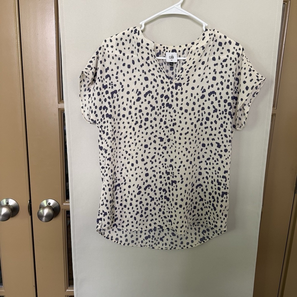 Cabi Womens XS White Purple V-Neck Short Sleeve Blouse Top Style 4343